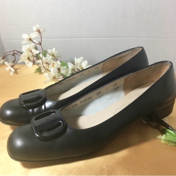 SALVATORE FERRAGAMO SHOES - Picture 4 of 6